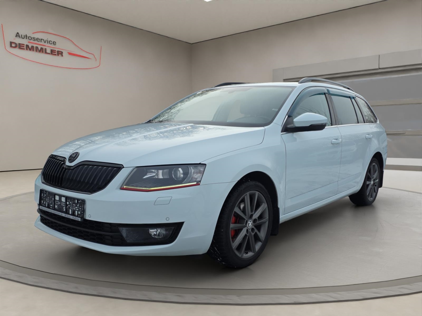 Skoda Octavia Style,Navi,Xenon,P.-Dach,Climatronic,Tempomat,Sitzheizung, laser-weiss