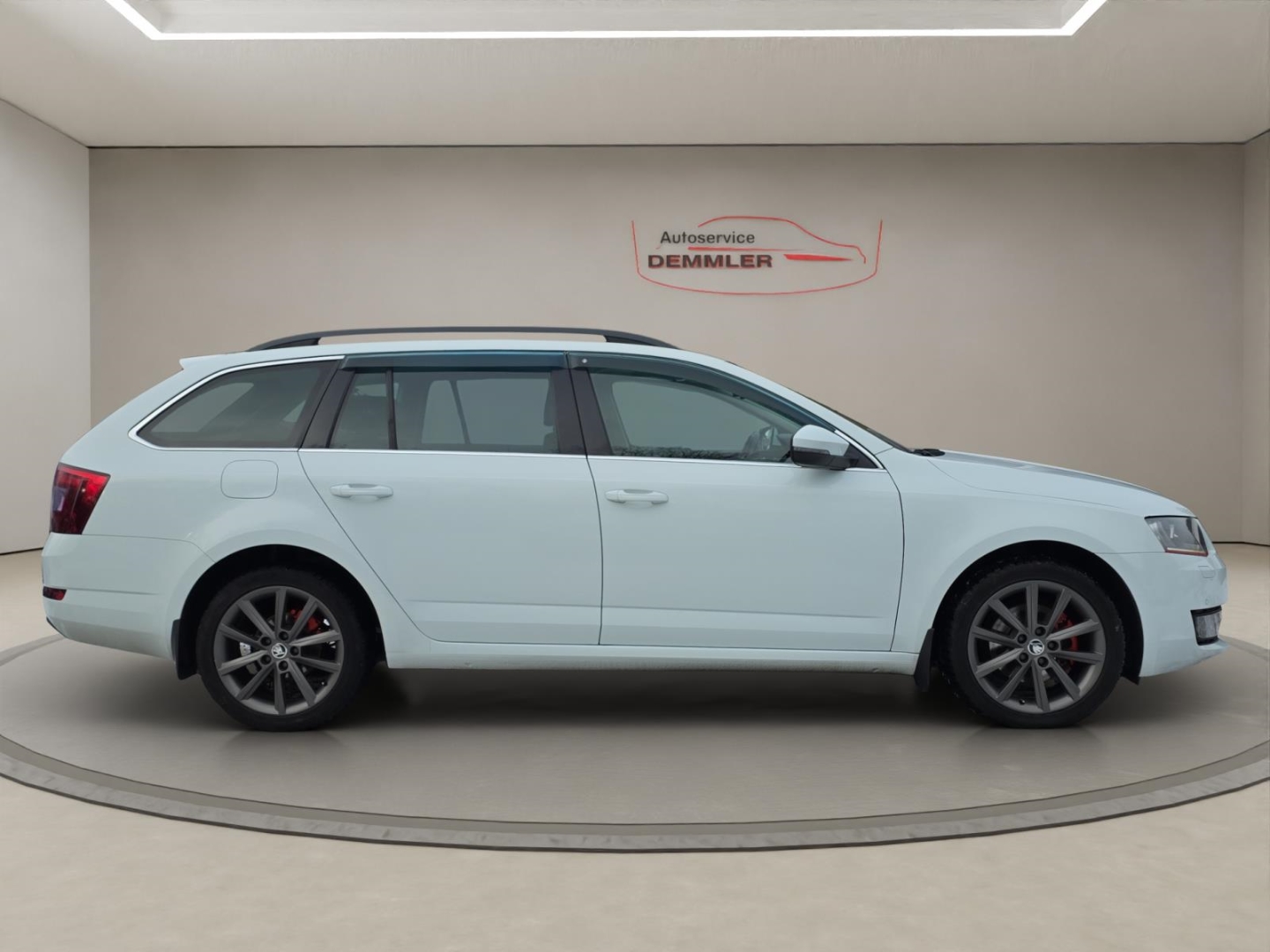 Skoda Octavia Style,Navi,Xenon,P.-Dach,Climatronic,Tempomat,Sitzheizung, laser-weiss – Bild 4