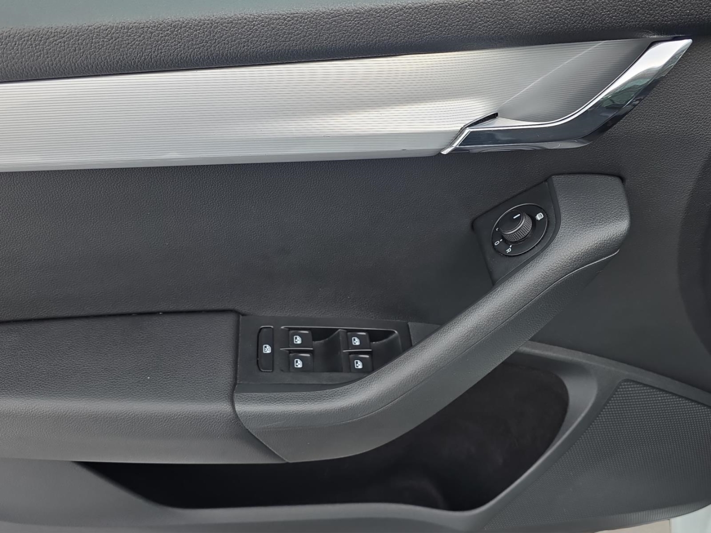 Skoda Octavia Style,Navi,Xenon,P.-Dach,Climatronic,Tempomat,Sitzheizung, laser-weiss – Bild 15