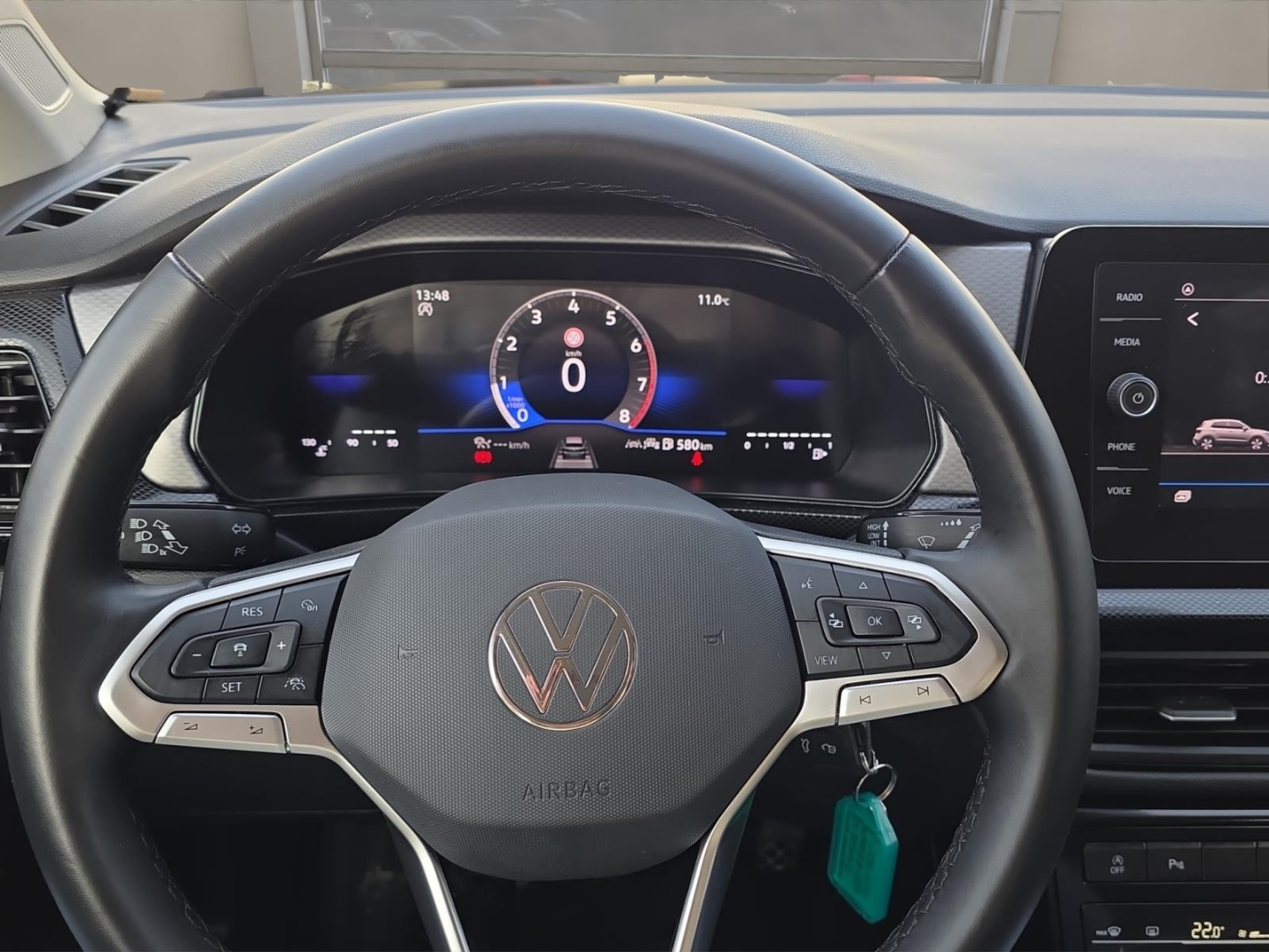 VW T-Cross 1.0 TSI Life, LED, Climatronic,ACC,PDC,Tempomat, deep black perleffekt (schwarz) – Bild 15