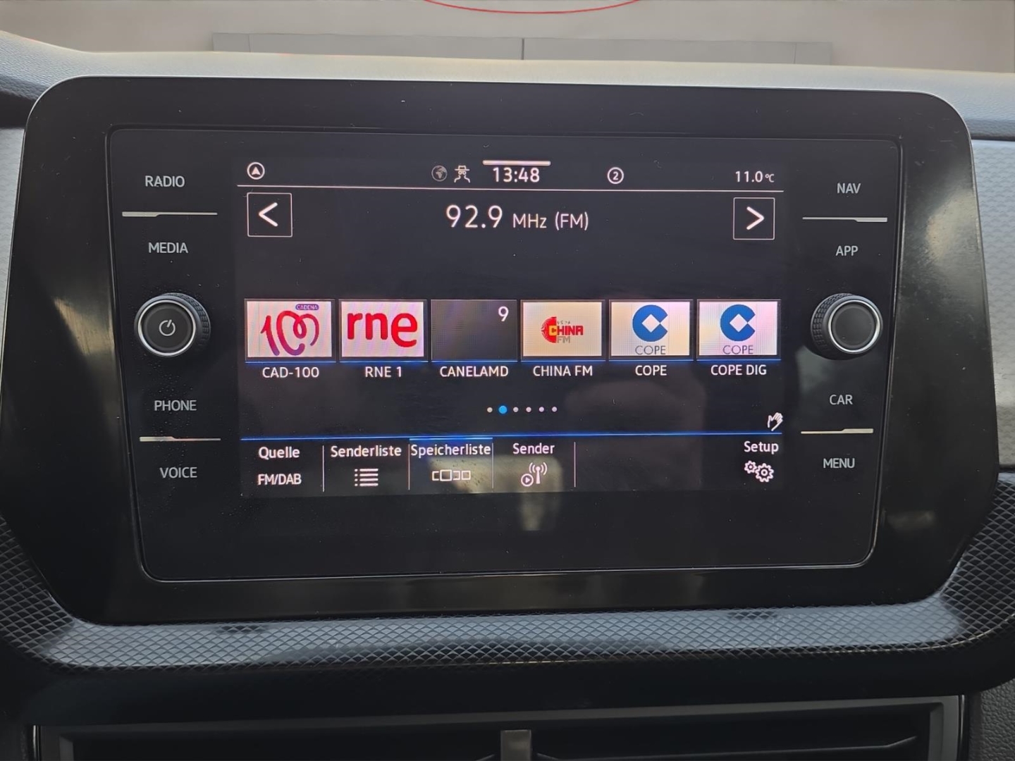 VW T-Cross 1.0 TSI Life, LED, Climatronic,ACC,PDC,Tempomat, deep black perleffekt (schwarz) – Bild 16