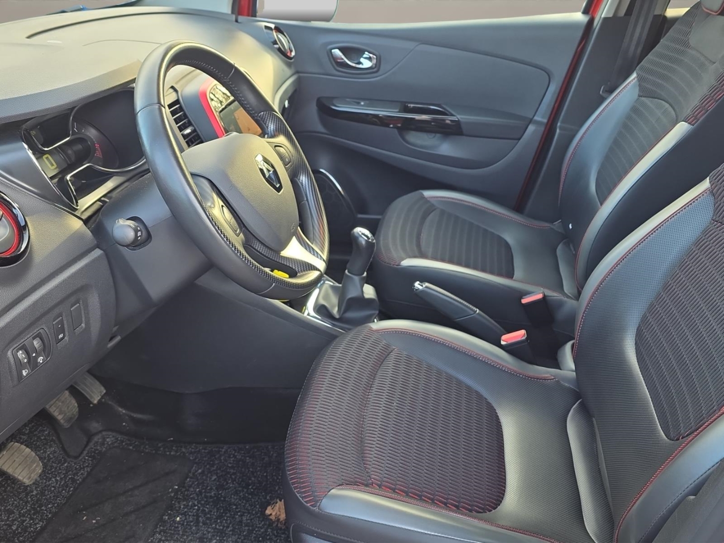 Renault Captur XMOD,Navi,Climatronic,Sitzheizung,Tempomat,PDC, rot – Bild 9