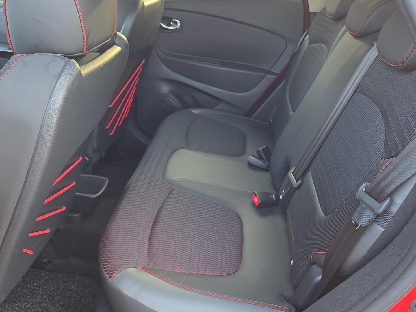 Renault Captur XMOD,Navi,Climatronic,Sitzheizung,Tempomat,PDC, rot – Bild 12