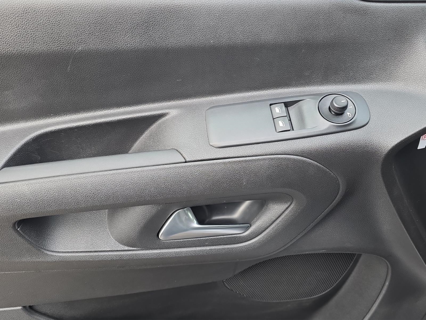 Citroen Berlingo MPV Feel M,Klima,Tempomat,R.Kamera,PDC, lack grau artense/typ aussenverkleidung metallic-lackierung – Bild 14