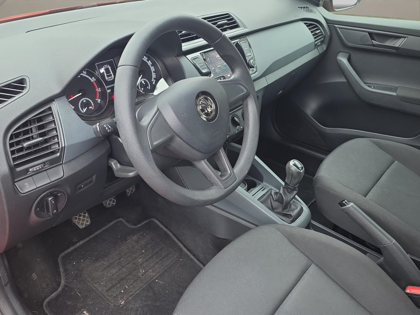 Skoda Fabia Cool Plus 1.0 Klima, Sitzheizung, Radio MP3, corrida-rot – Bild 13