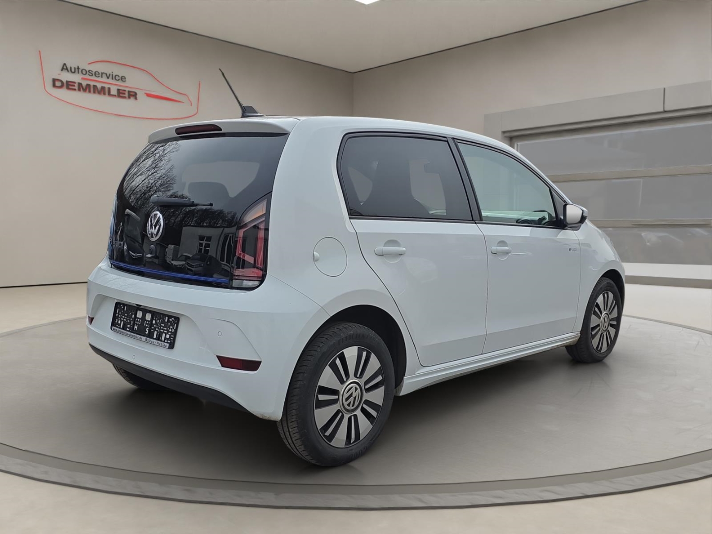 VW up e-up! up!,Climatic,Tempomat,Winter-Paket,R.-Kamera, pure white (weiss) – Bild 5