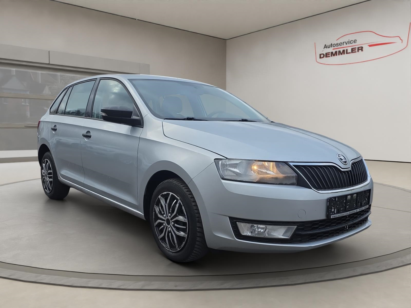 Skoda Rapid Spaceback Cool Edition 1.2, DSG, Klima,PDC, brilliant-silber metallic – Bild 3