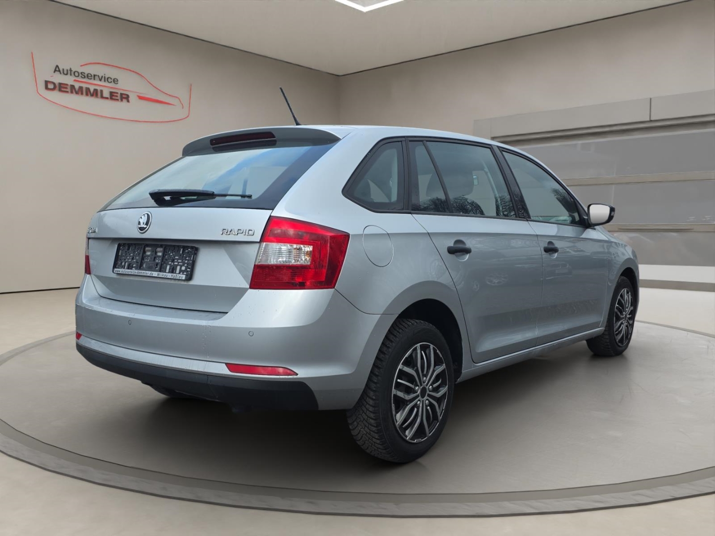Skoda Rapid Spaceback Cool Edition 1.2, DSG, Klima,PDC, brilliant-silber metallic – Bild 5