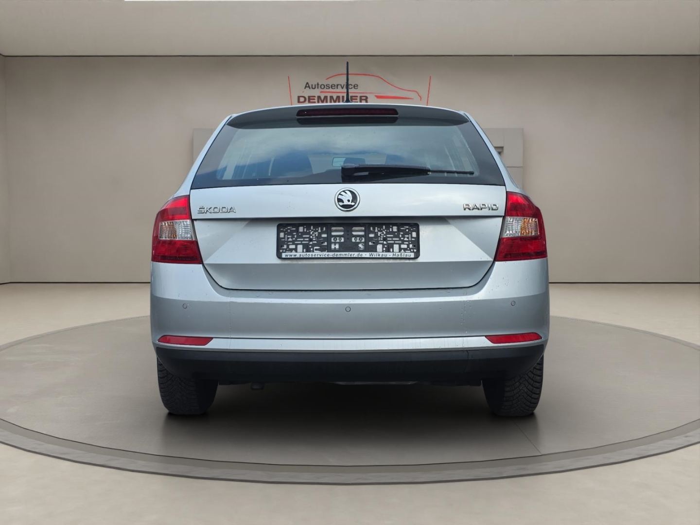 Skoda Rapid Spaceback Cool Edition 1.2, DSG, Klima,PDC, brilliant-silber metallic – Bild 6