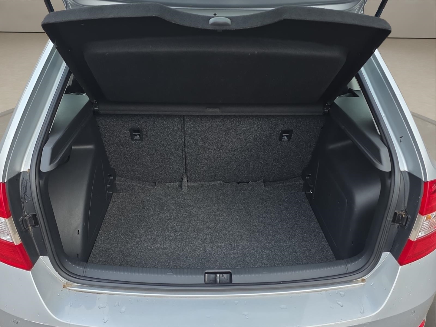 Skoda Rapid Spaceback Cool Edition 1.2, DSG, Klima,PDC, brilliant-silber metallic – Bild 12