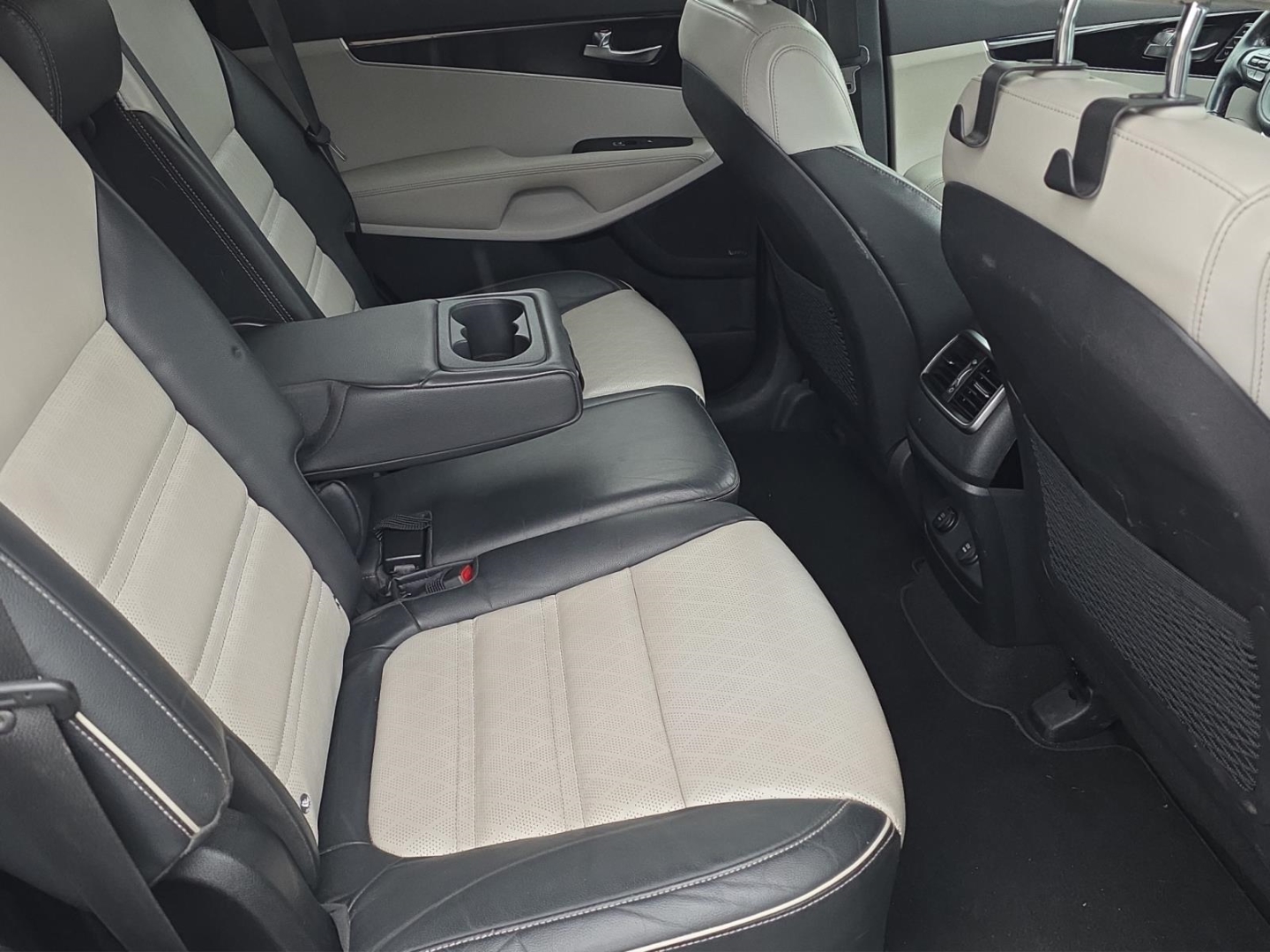 Kia Sorento Platinum Edition 4WD,AHK, Vollausstattung, (swp) snow white pearl met (weiss) – Bild 10