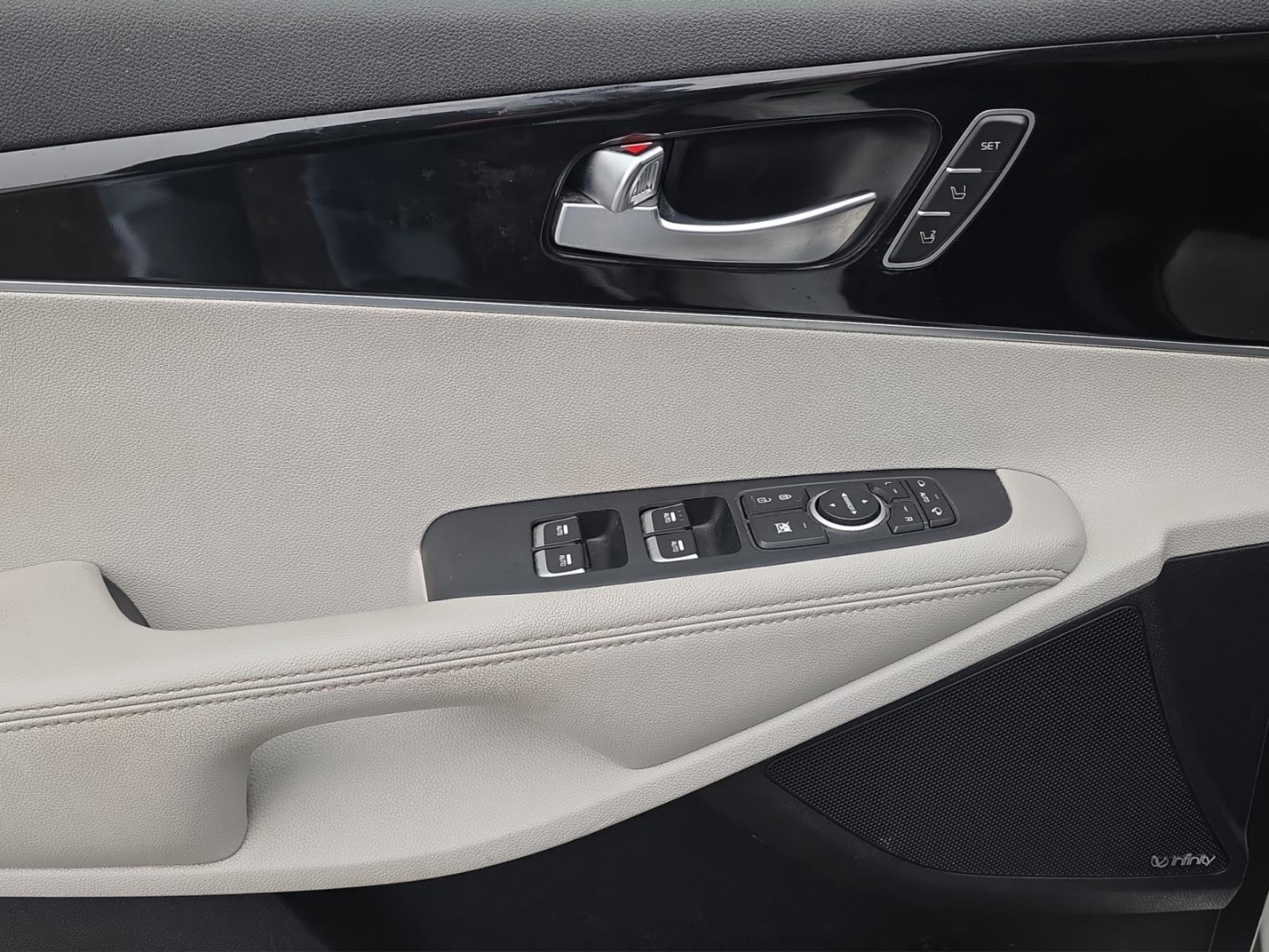 Kia Sorento Platinum Edition 4WD,AHK, Vollausstattung, (swp) snow white pearl met (weiss) – Bild 14