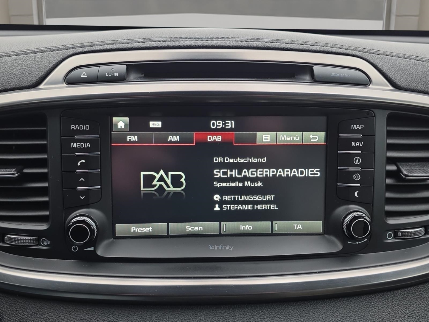 Kia Sorento Platinum Edition 4WD,AHK, Vollausstattung, (swp) snow white pearl met (weiss) – Bild 16