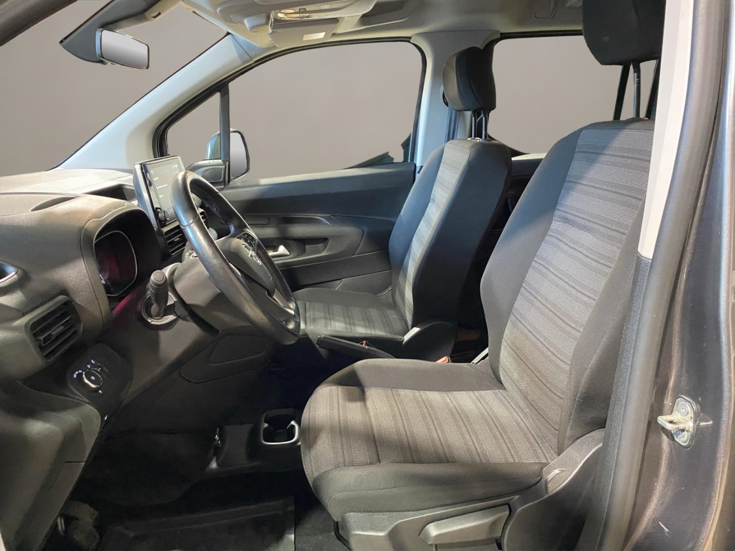 Opel Combo Life 1.5 D EU6d-T,Winter-P., Klima,Parksensoren, mondstein grau/e:vulkan grau – Bild 9