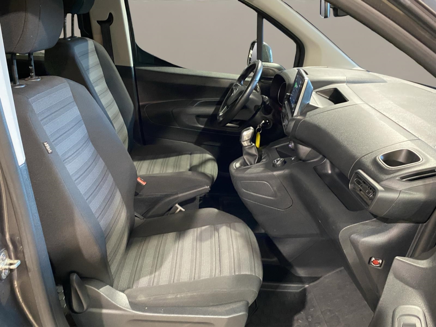 Opel Combo Life 1.5 D EU6d-T,Winter-P., Klima,Parksensoren, mondstein grau/e:vulkan grau – Bild 16