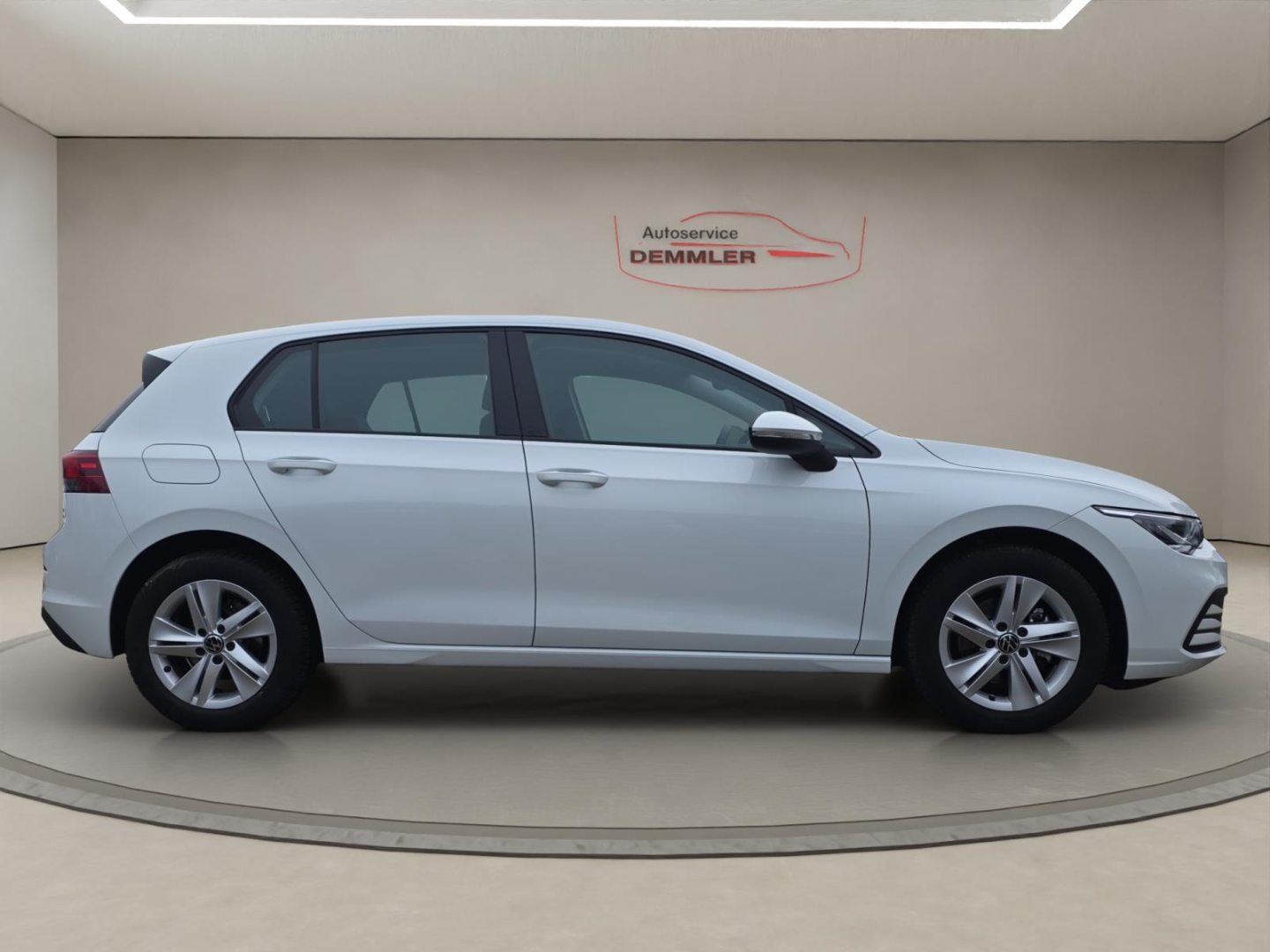 VW Golf VIII Life 1.5 TSI,Climatronik,LED,Parksensoren, pure white (weiss) – Bild 4