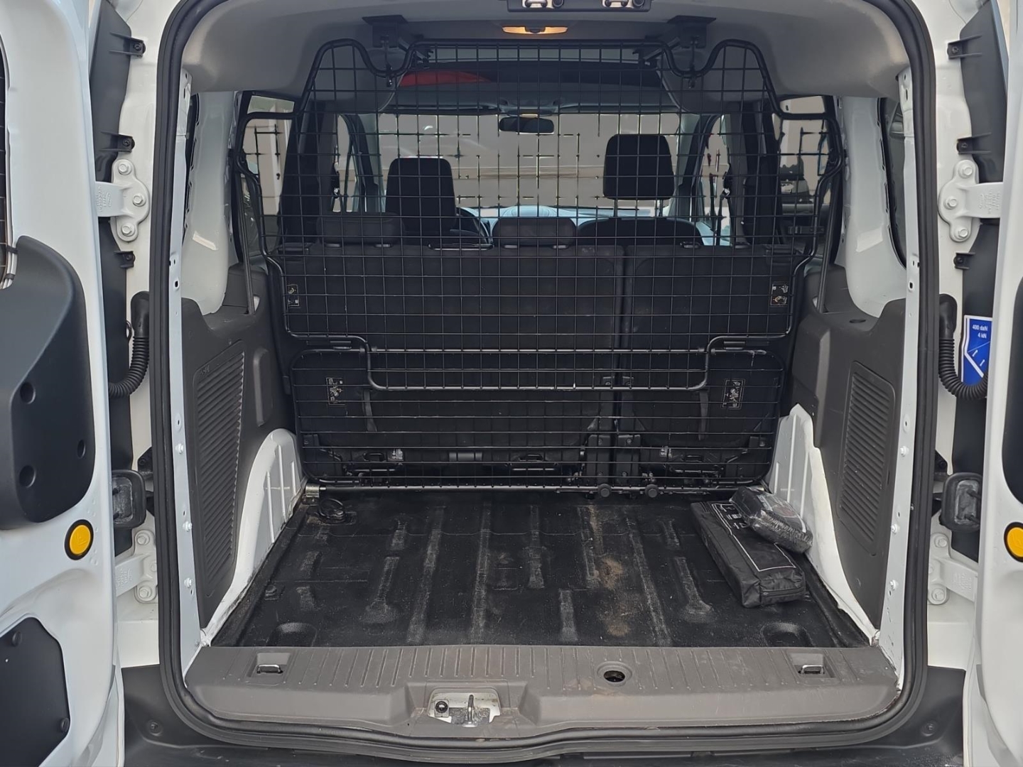 Ford Tourneo Connect 1.5 TdCI Klima,Tempomat,Frontscheibenheizung, frost-weiß – Bild 12