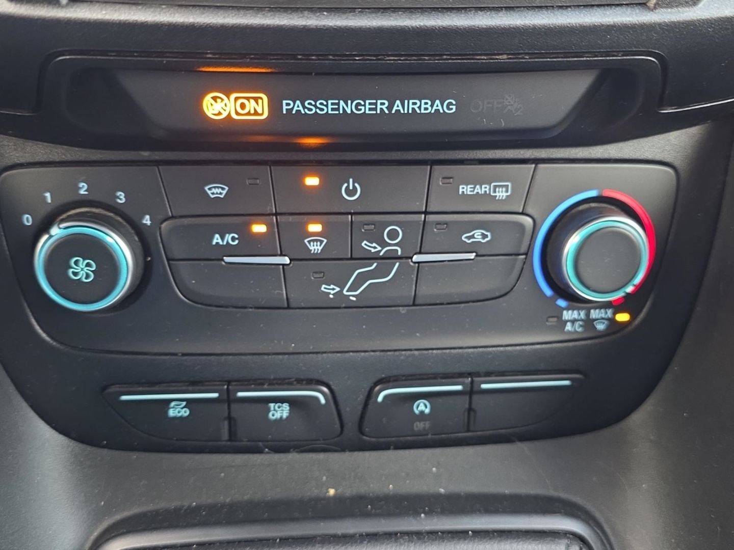 Ford Tourneo Connect 1.5 TdCI Klima,Tempomat,Frontscheibenheizung, frost-weiß – Bild 17