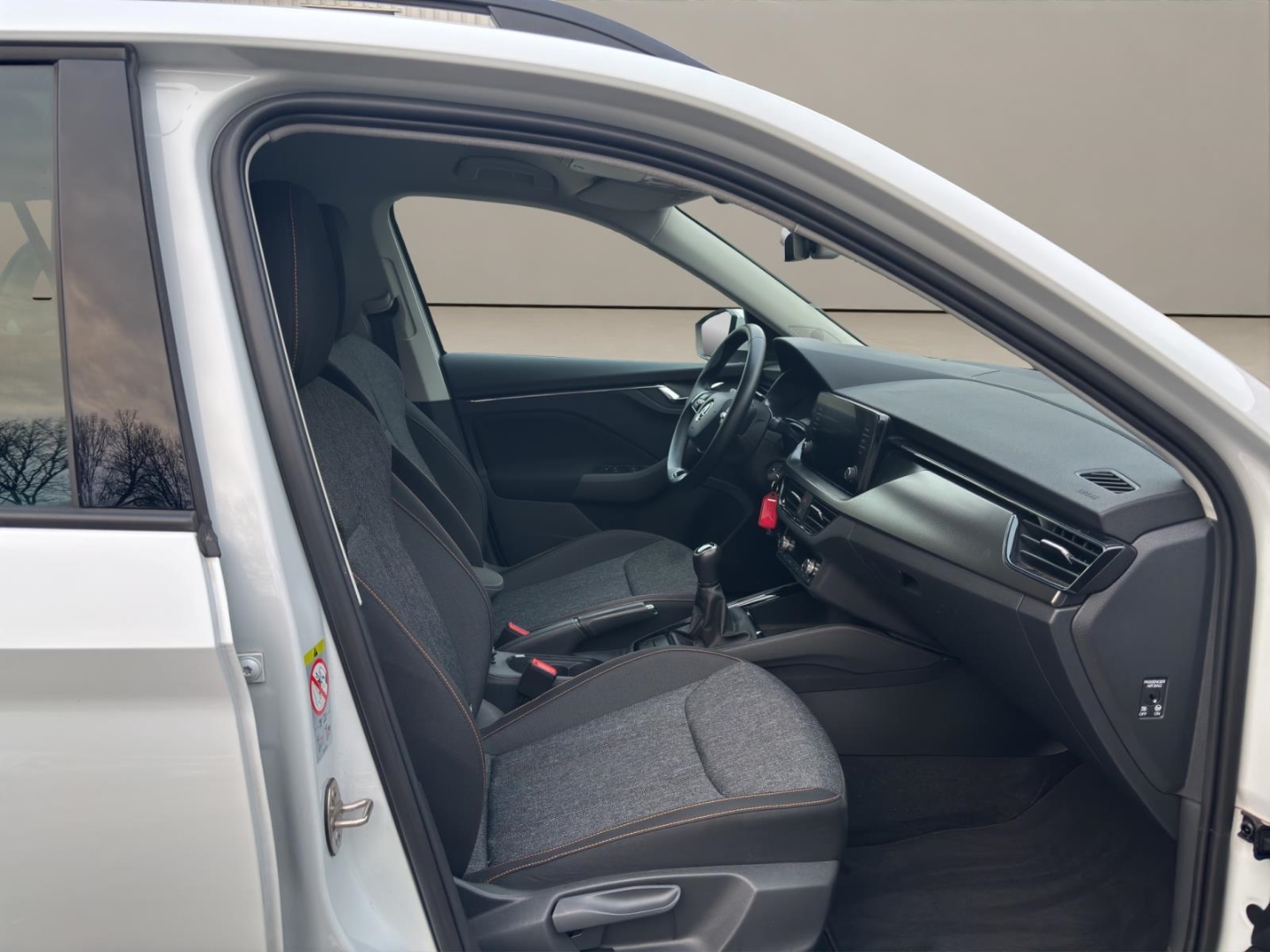 Skoda Kamiq Clever,LED,Climatronic,Tempomat,Sitzheizung,PDC, moon-weiss metallic – Bild 9