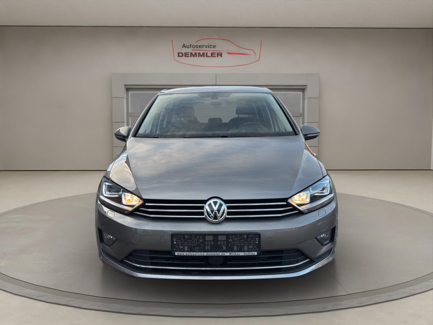 VW Golf Sportsvan VII Highline,Xenon,Navi,AHK,Winter-P.,Tempomat, limestone grey metallic (grau) – Bild 2