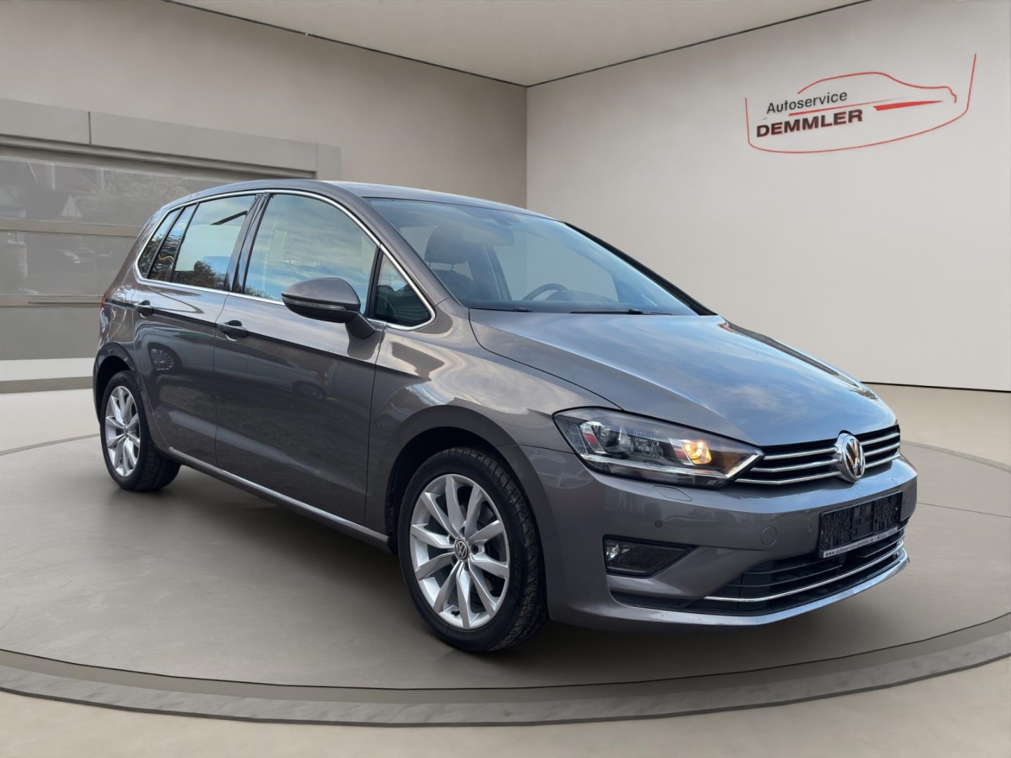 VW Golf Sportsvan VII Highline,Xenon,Navi,AHK,Winter-P.,Tempomat, limestone grey metallic (grau) – Bild 3