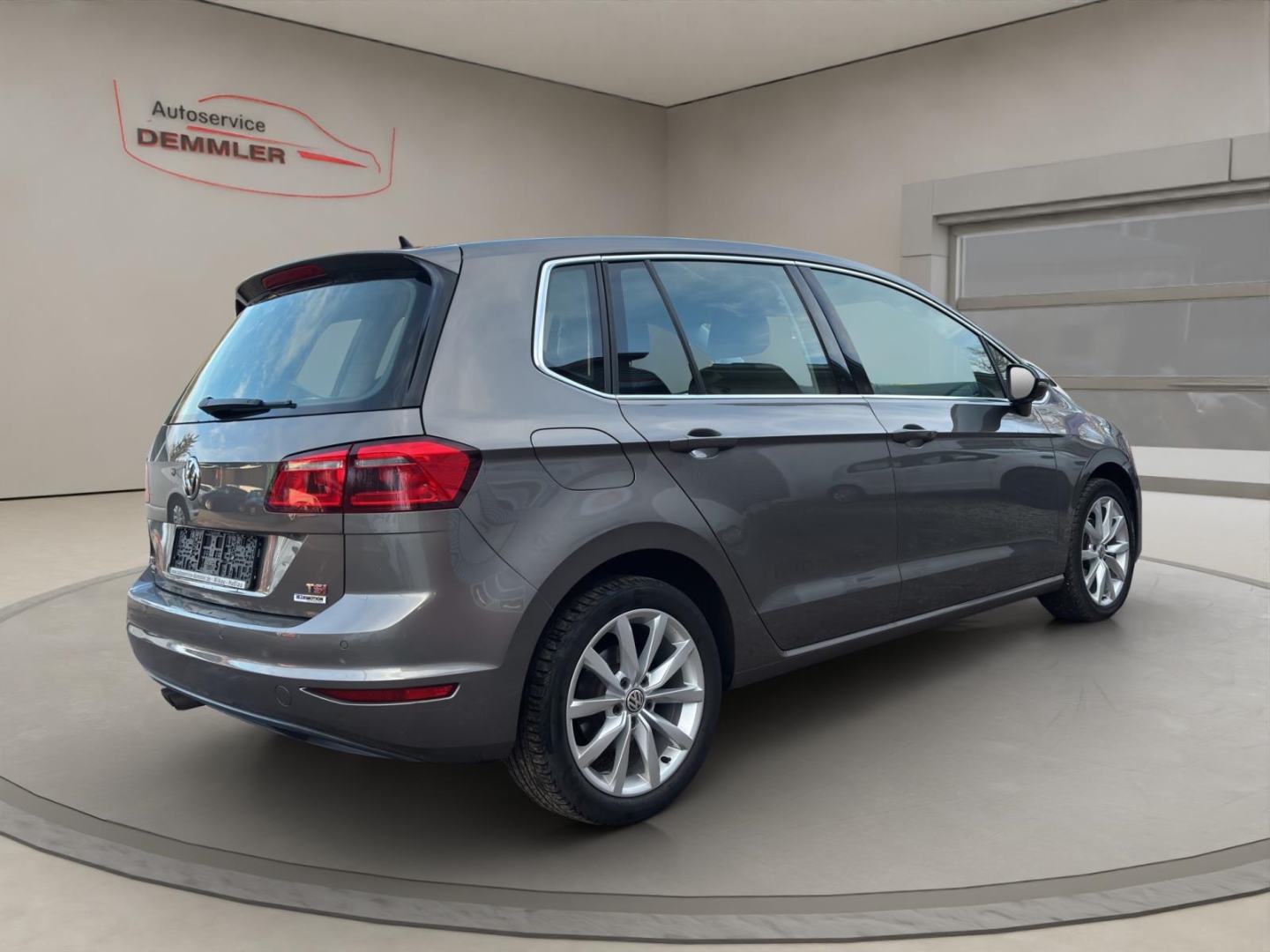 VW Golf Sportsvan VII Highline,Xenon,Navi,AHK,Winter-P.,Tempomat, limestone grey metallic (grau) – Bild 5