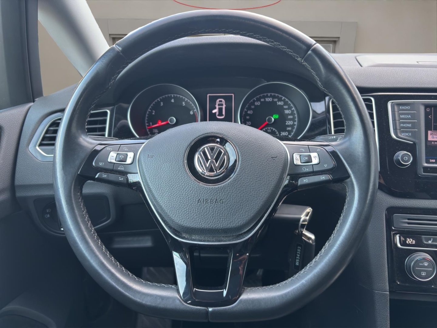 VW Golf Sportsvan VII Highline,Xenon,Navi,AHK,Winter-P.,Tempomat, limestone grey metallic (grau) – Bild 15