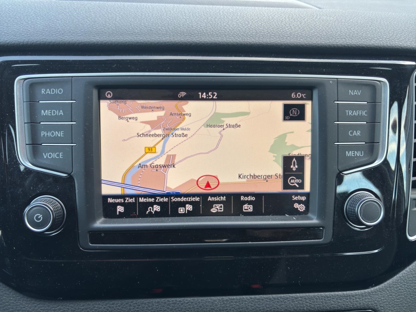 VW Golf Sportsvan VII Highline,Xenon,Navi,AHK,Winter-P.,Tempomat, limestone grey metallic (grau) – Bild 17