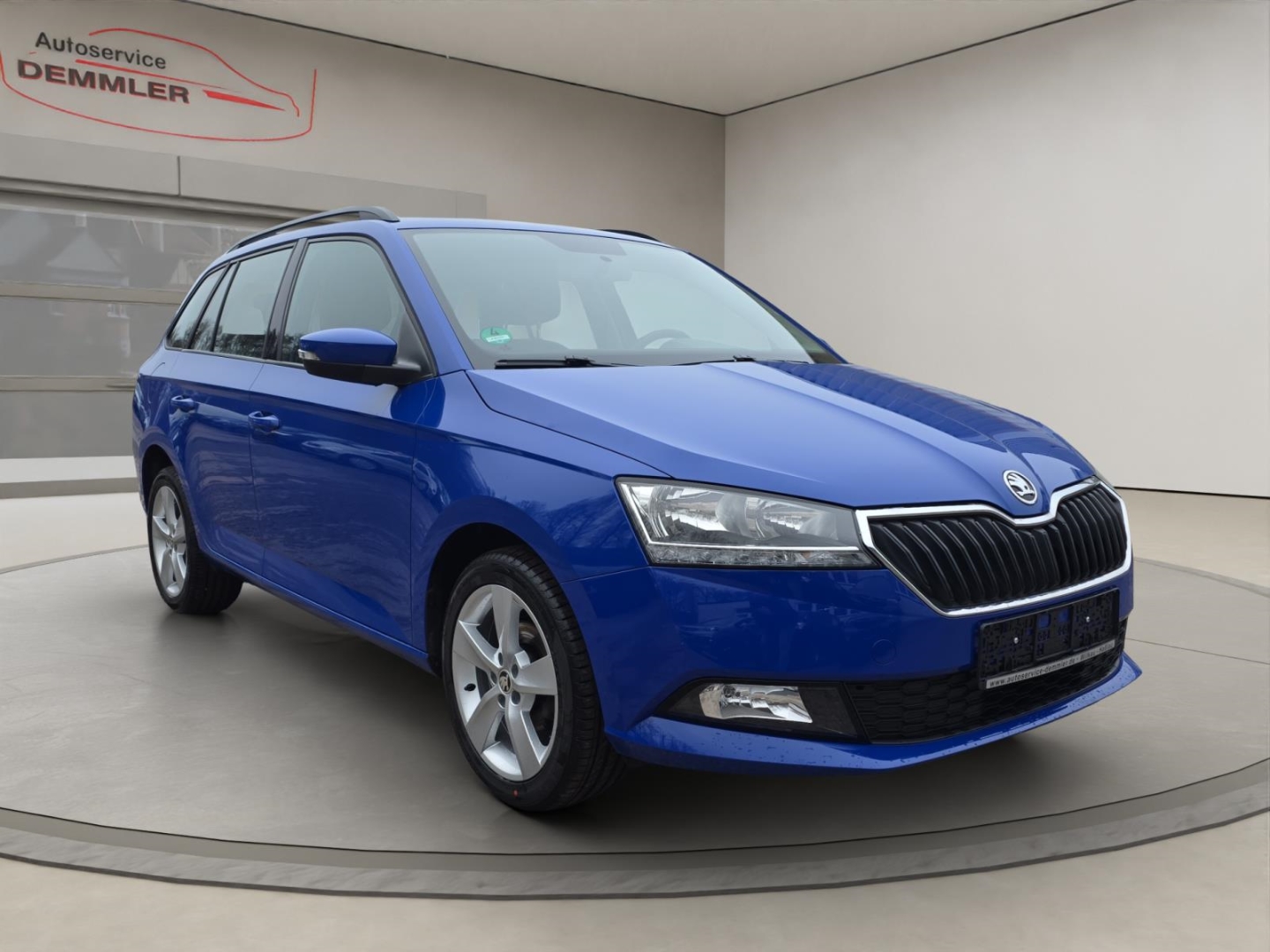 Skoda Fabia Combi 1.0 TSI Cool Plus, Klima, Parksensoren, DAB-Radio, energy blau – Bild 3