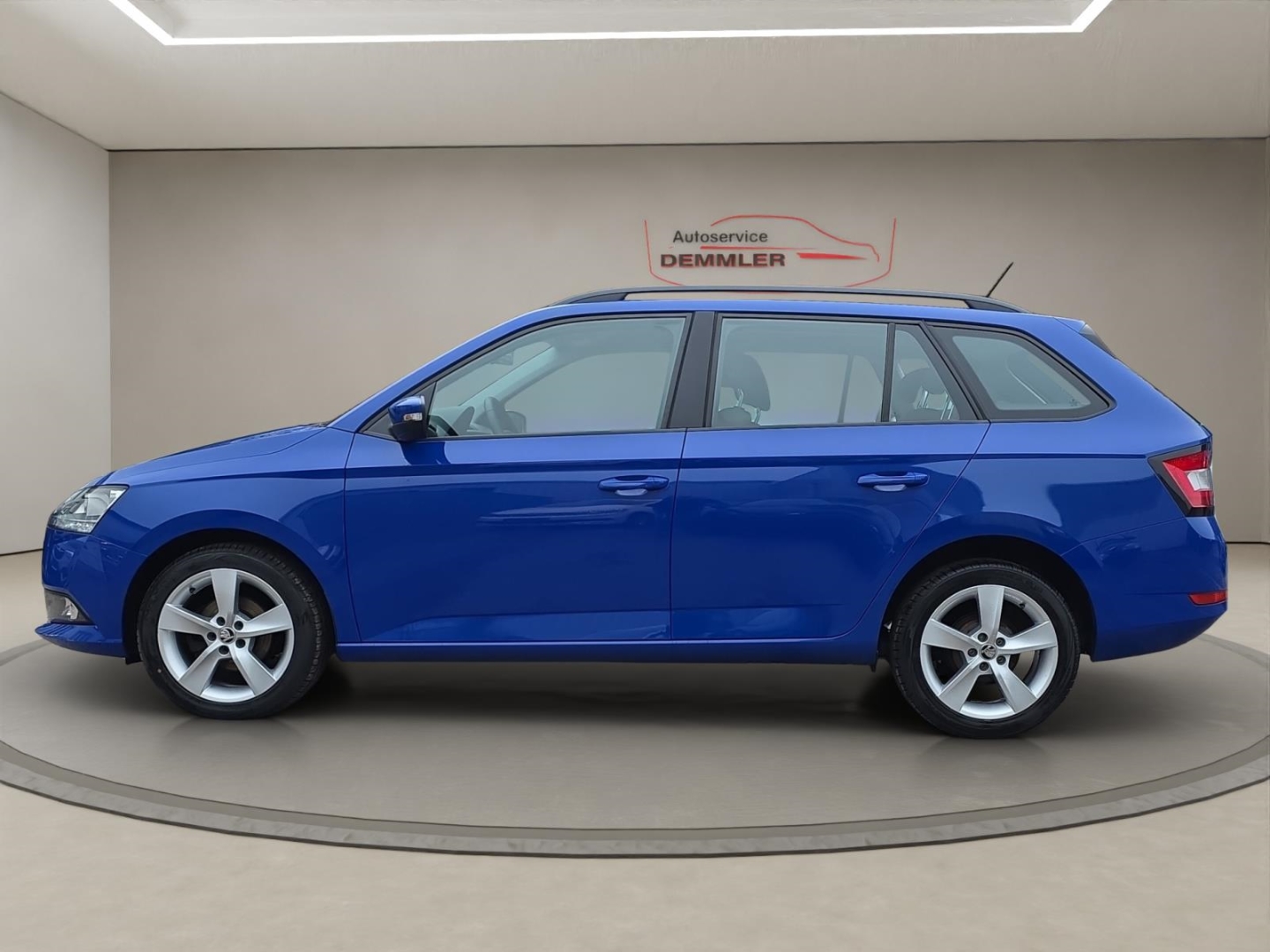 Skoda Fabia Combi 1.0 TSI Cool Plus, Klima, Parksensoren, DAB-Radio, energy blau – Bild 8