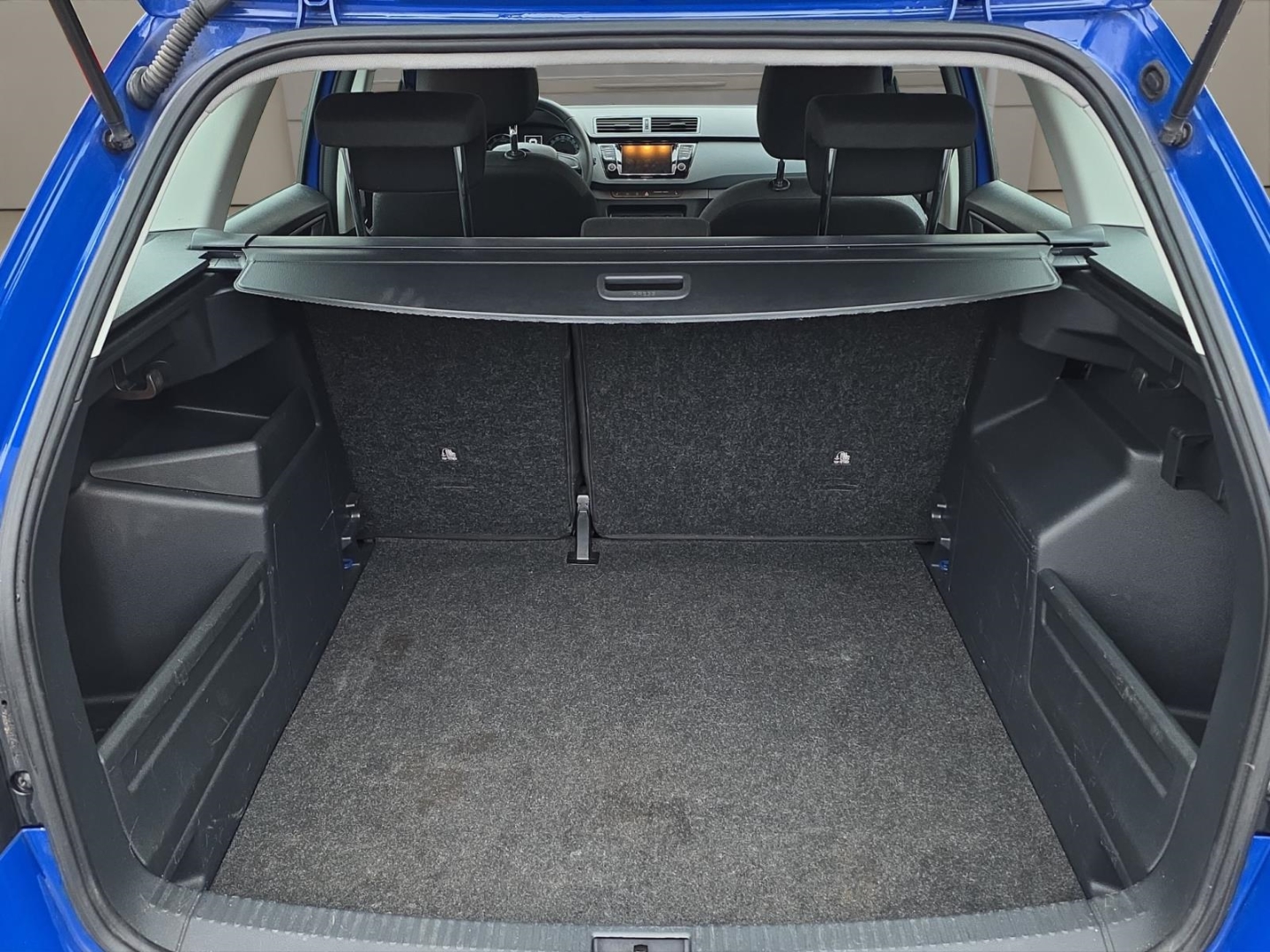 Skoda Fabia Combi 1.0 TSI Cool Plus, Klima, Parksensoren, DAB-Radio, energy blau – Bild 12