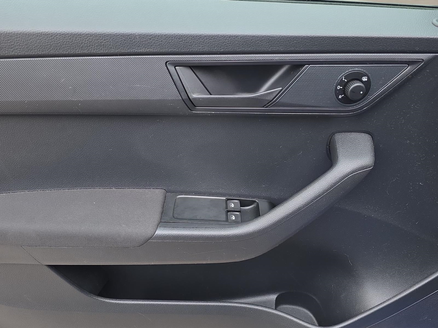 Skoda Fabia Combi 1.0 TSI Cool Plus, Klima, Parksensoren, DAB-Radio, energy blau – Bild 14