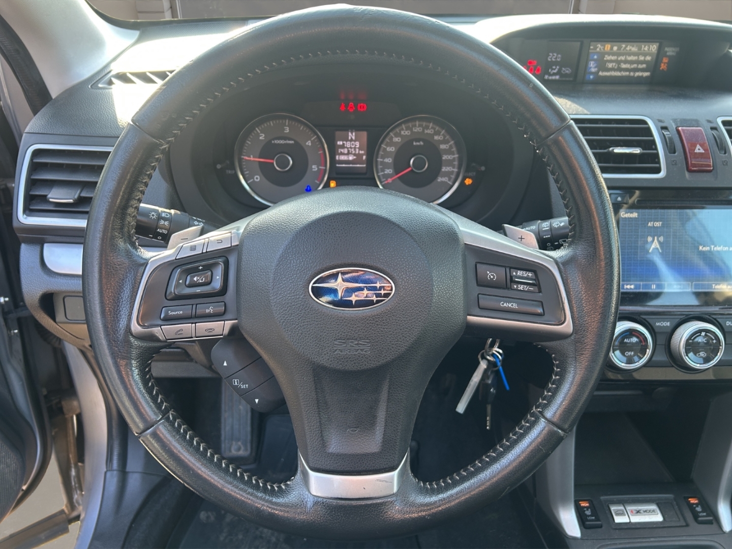 Subaru Forester Exclusive,4x4,Pano-Dach ,Xenon,Tempomat,Klimaautomaik, ice silver (m) (silber) – Bild 15