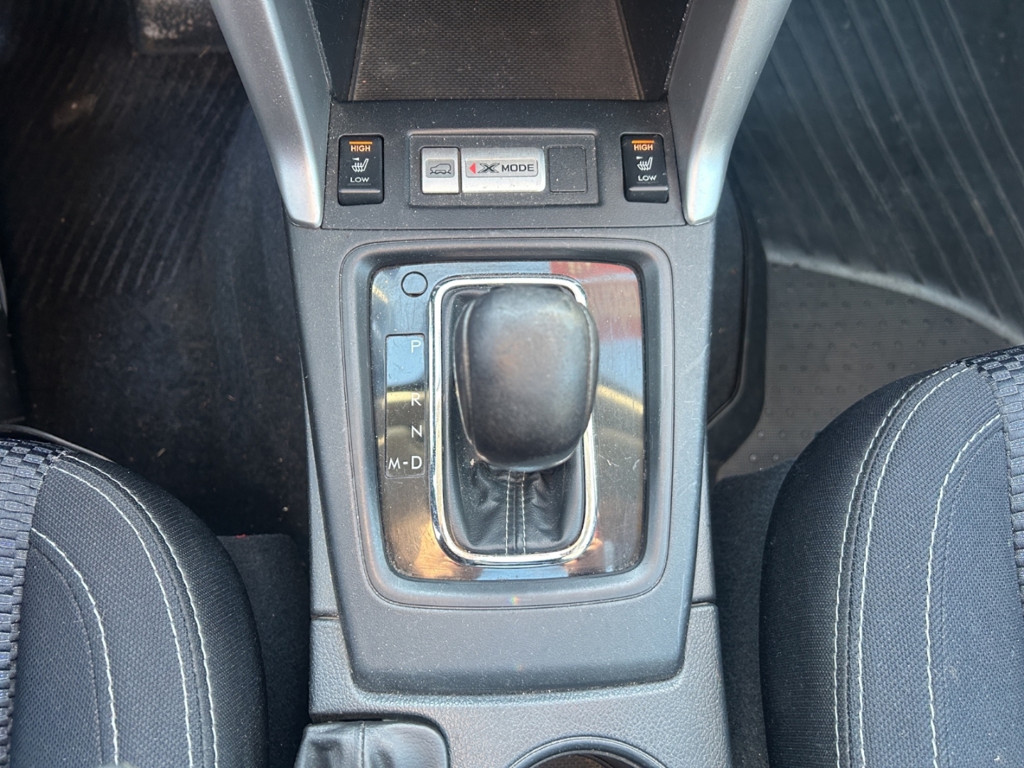 Subaru Forester Exclusive,4x4,Pano-Dach ,Xenon,Tempomat,Klimaautomaik, ice silver (m) (silber) – Bild 17