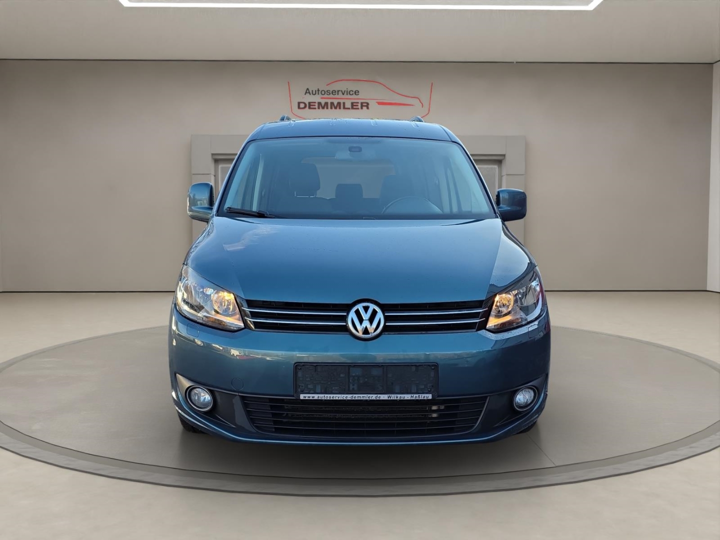 VW Caddy 1.6 TDI,Climatronic,PDC,Sitzheizung,Tempomat, bambusgarden green metallic (gruen) – Bild 2