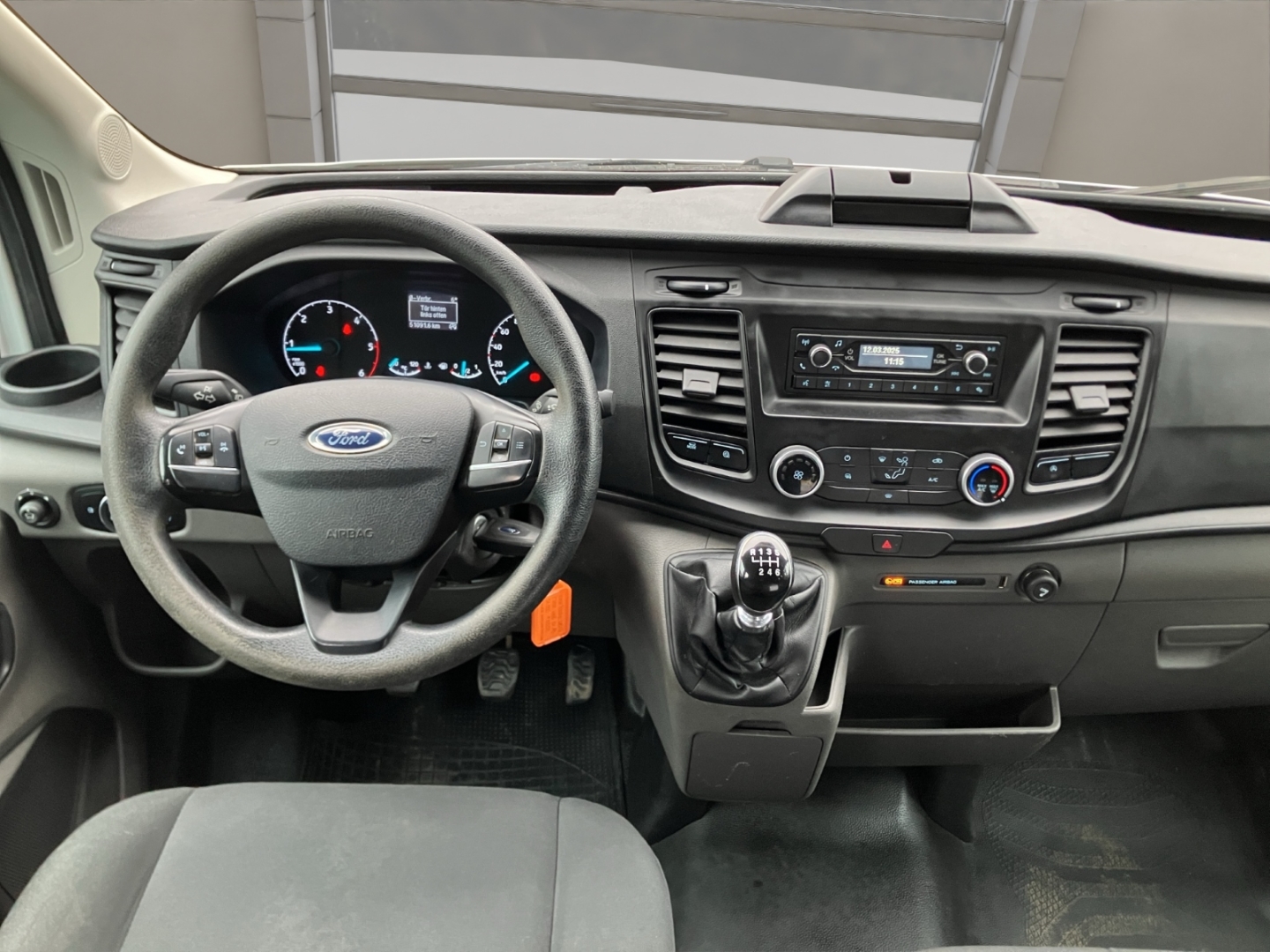 Ford Transit Pritsche L2 Doppelkabine, Klima, AHK, frost-weiß – Bild 13