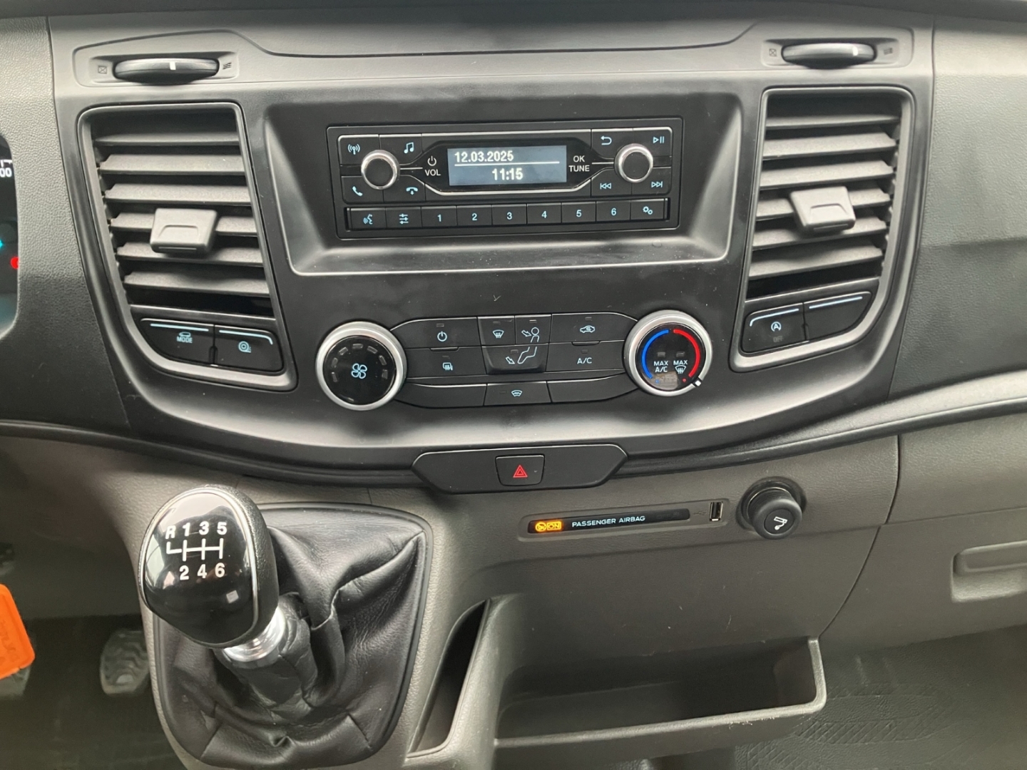 Ford Transit Pritsche L2 Doppelkabine, Klima, AHK, frost-weiß – Bild 14