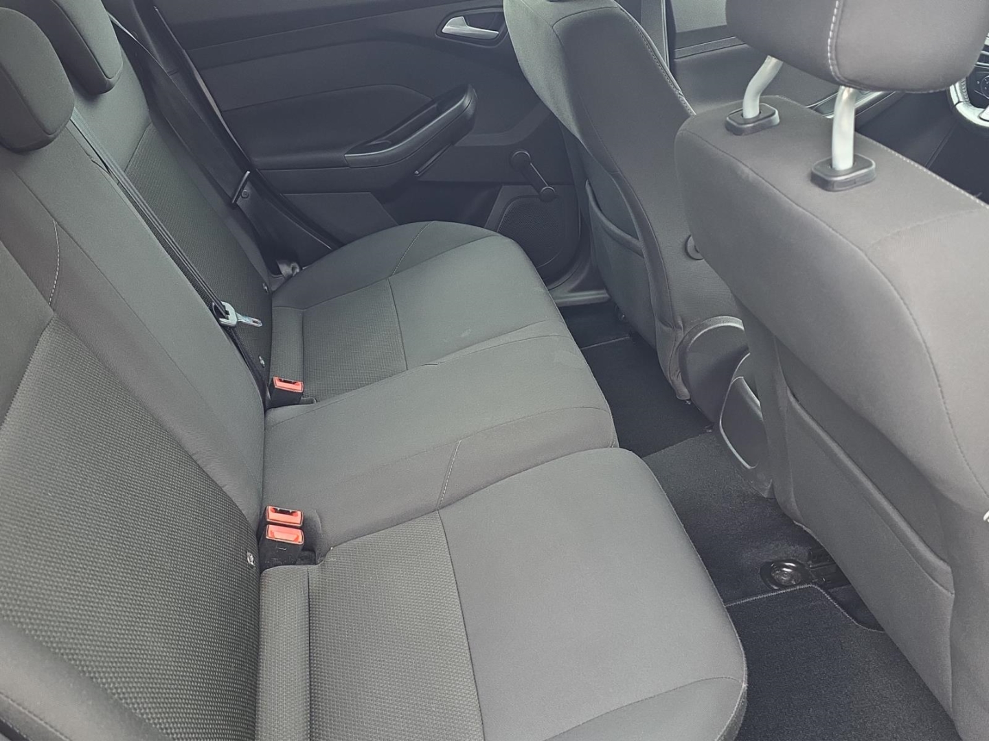 Ford Focus Trend 1.0 Klima *Motor neu*, polar-silber metallic – Bild 10