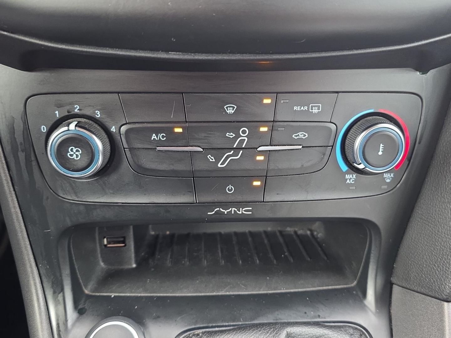 Ford Focus Trend 1.0 Klima *Motor neu*, polar-silber metallic – Bild 17