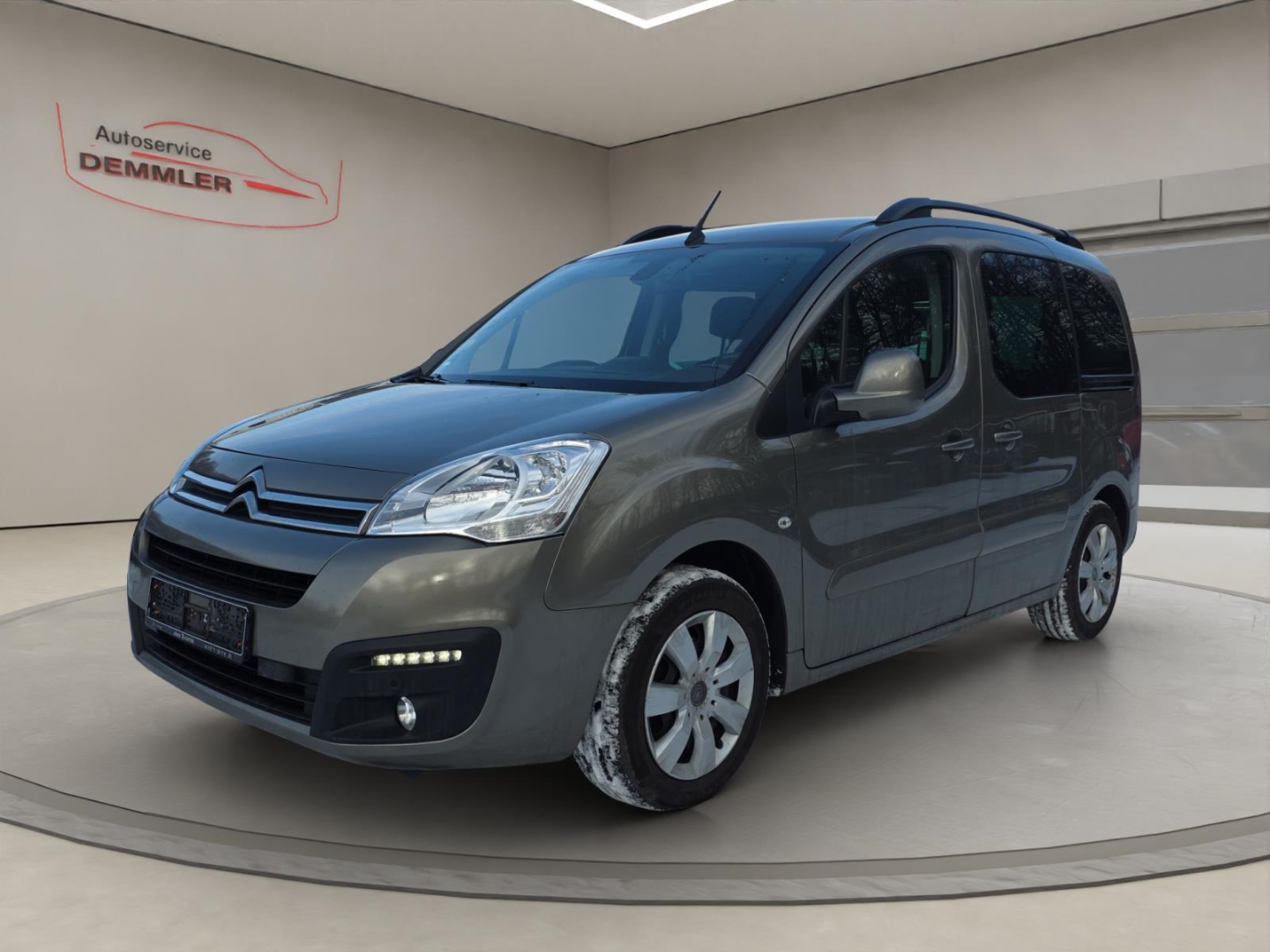 Citroen Berlingo Shine 1.6 BlueHDi,Navi, Klima,Tempomat,Sitzheizung,PDC, lack nocciola/metallic-lackierung mit schutzlack (braun)