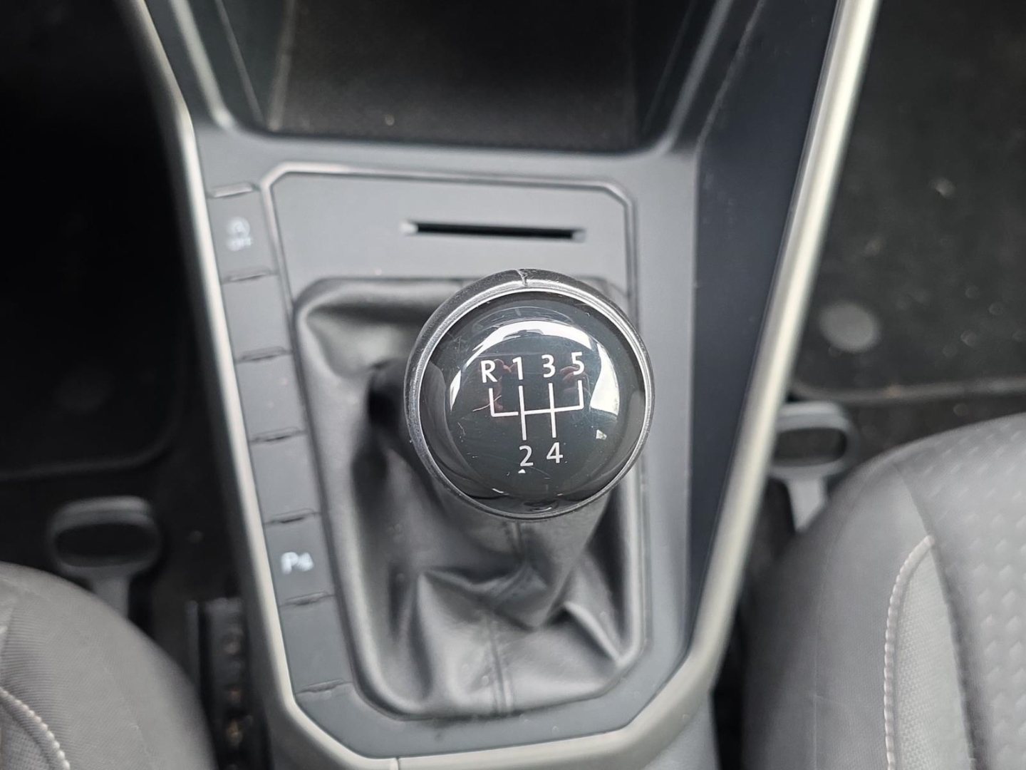 VW Polo Comfortline 1.0 TSI, Navi,Tempomat,Climatronic,PDC, pure white (weiss) – Bild 16