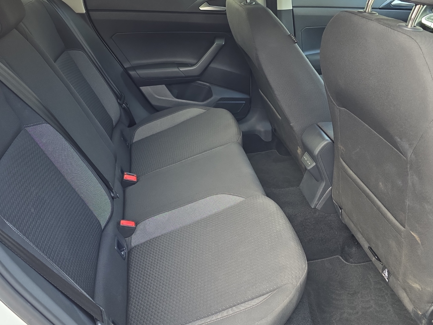 VW Taigo 1.0 TSI, Climatronic,R.Kamera,LED,Tempomat,PDC, pure white (weiss) – Bild 10