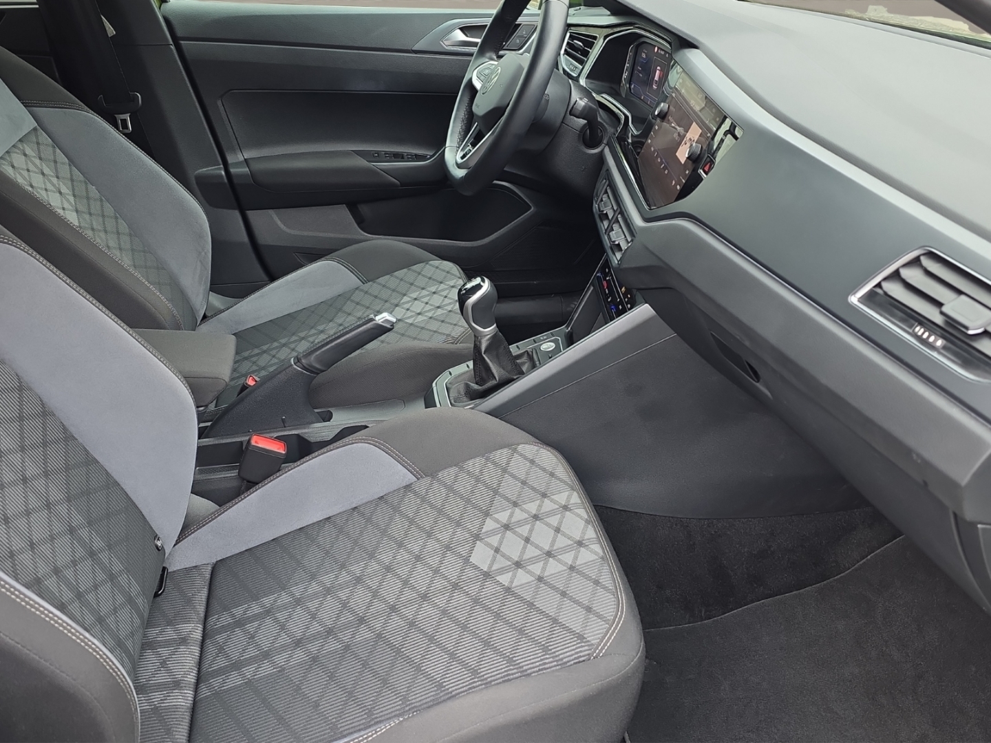 VW Taigo R-Line 1.0 TSI, Climatronic,R.Kamera,LED,ACC, visual green metallic (gruen) – Bild 9