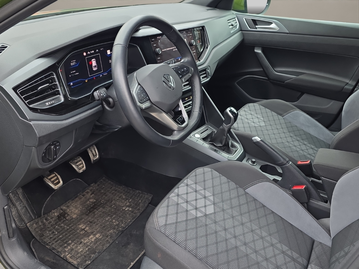 VW Taigo R-Line 1.0 TSI, Climatronic,R.Kamera,LED,ACC, visual green metallic (gruen) – Bild 13