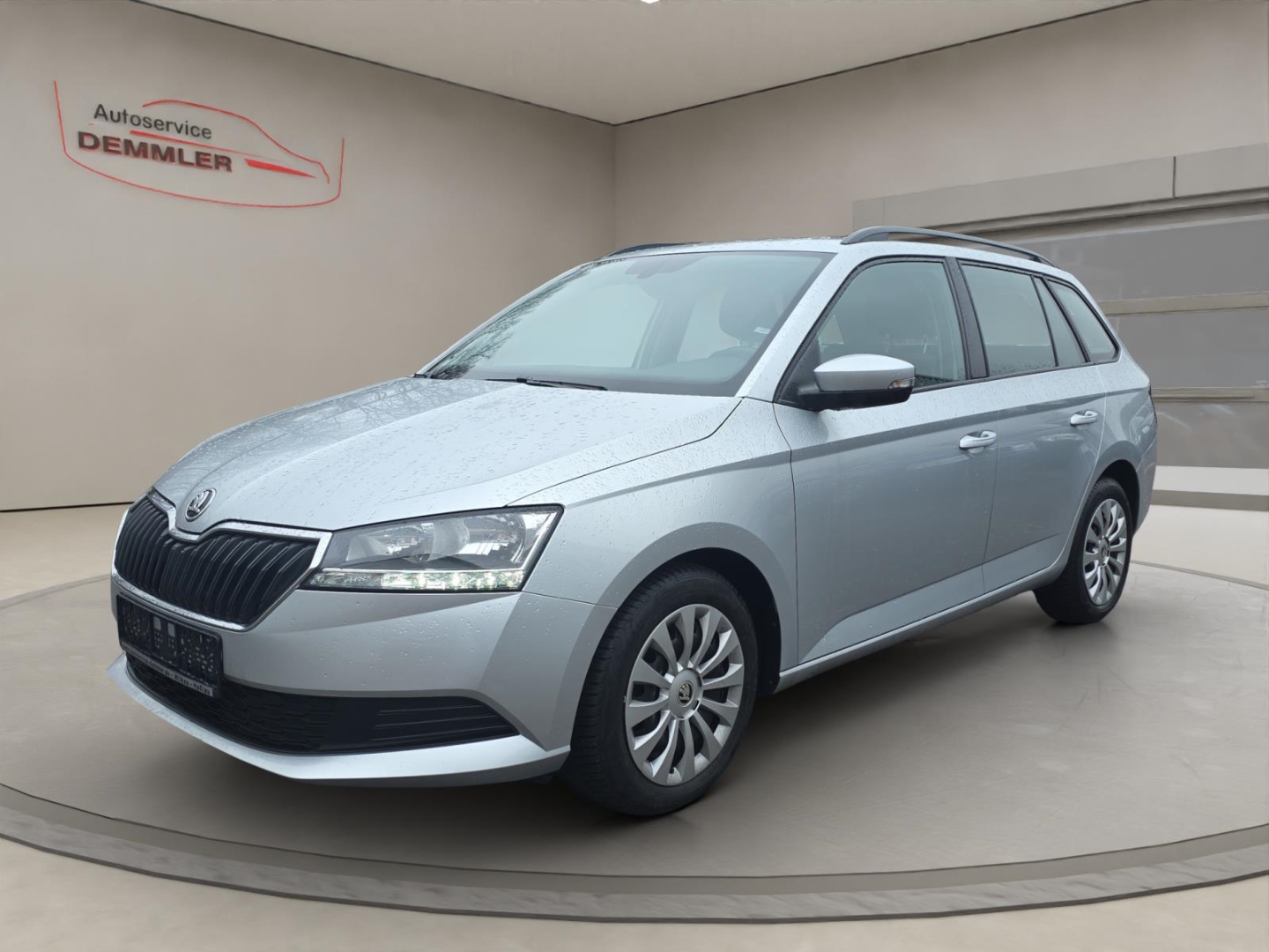Skoda Fabia Combi 1.0 TSI, CLimatronic,Sitzheizung,Tempomat,PDC, brilliant-silber metallic