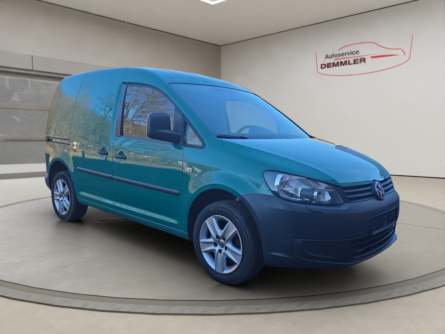 VW Caddy 1.6 TDI,Climatronic,Tempomat,AHK,Sitzheizung, gruen – Bild 3