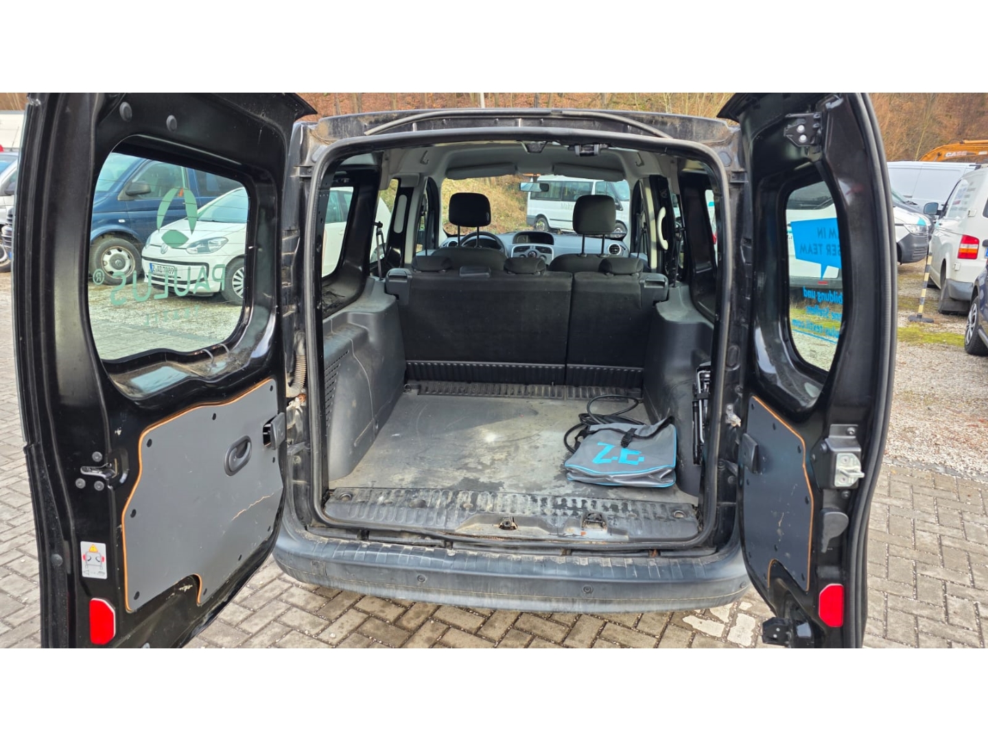 Renault Kangoo Z.E. Kombi Maxi , Heckschaden ,fahrbereit, metal black (schwarz) – Bild 7