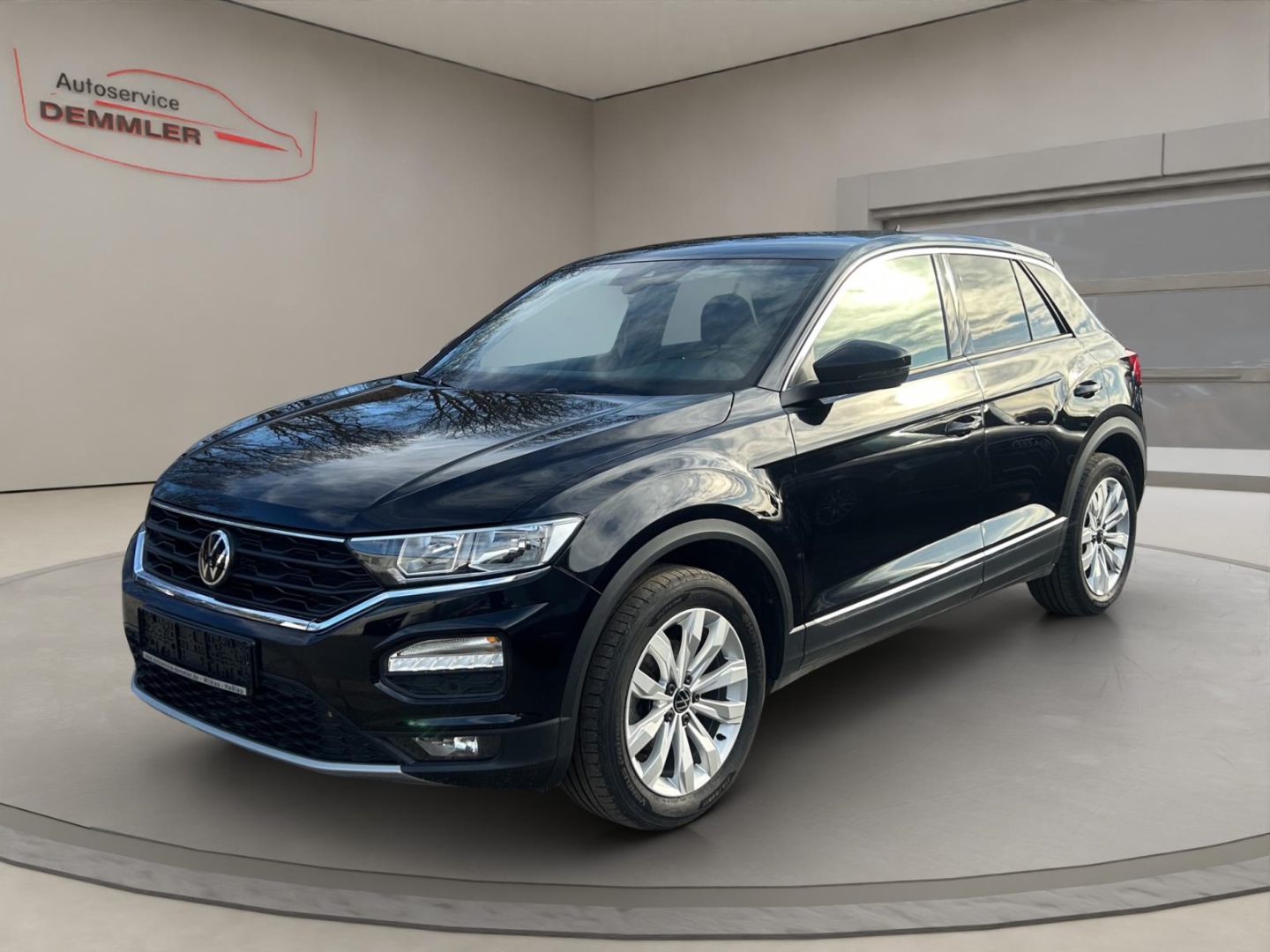 VW T-Roc Sport, Navi, Klima, Sitzheizung, DAB, Parksensoren, deep black perleffekt (schwarz)