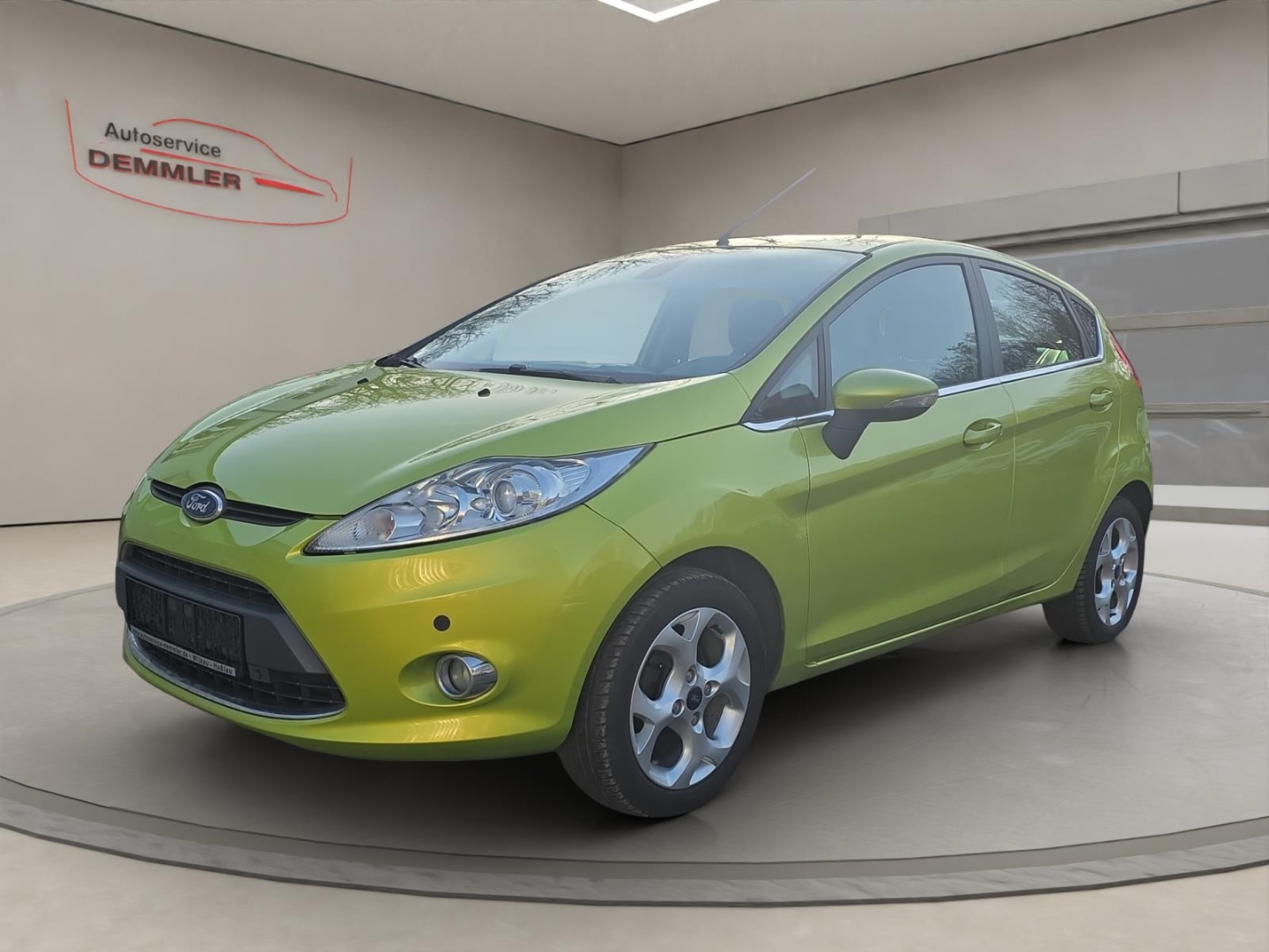 Ford Fiesta Titanium 1.4,Climatronic,beh.Frontsch.,PDC, squeeze (gruen)