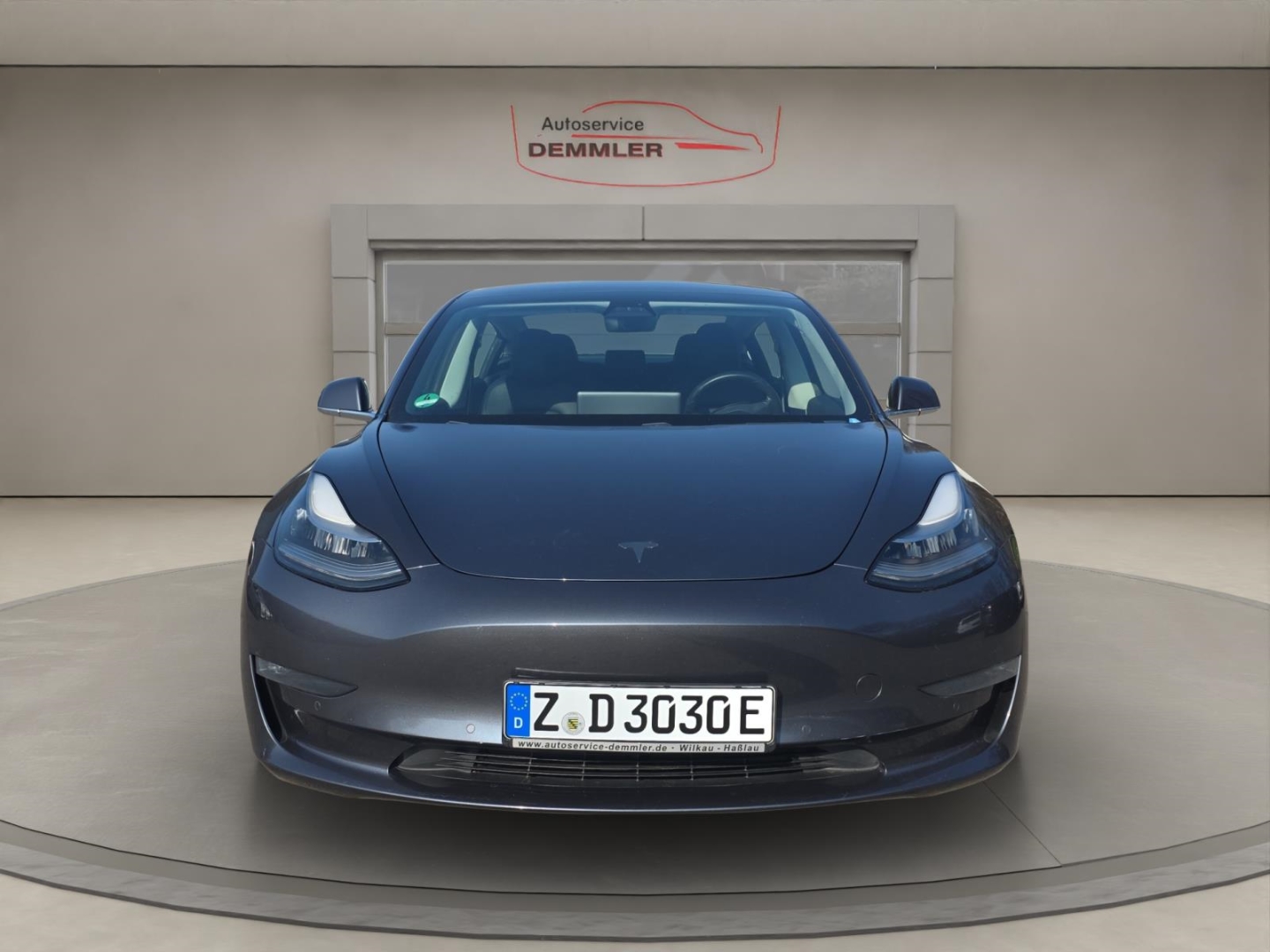 Tesla Model 3 Long Range Dual AWD, grau – Bild 2